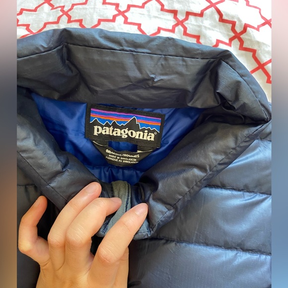 Patagonia | Down Sweater in True Navy - Picture 16 of 17